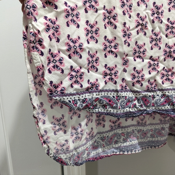 Bjewel Hi-Lo Hem Camisole - Picture 5 of 9